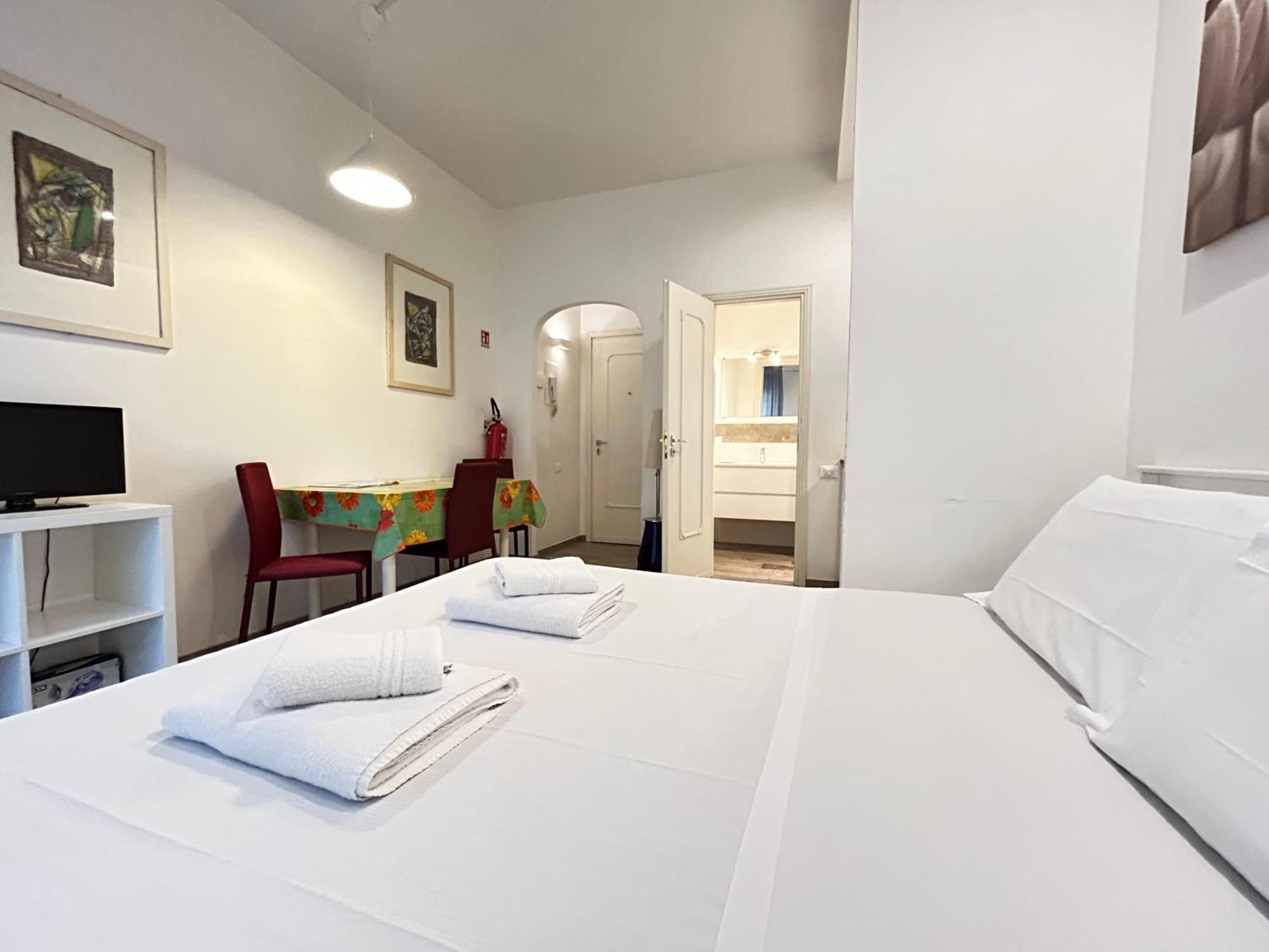 Cdm Studio By Florencehospitality Com ภายนอก รูปภาพ